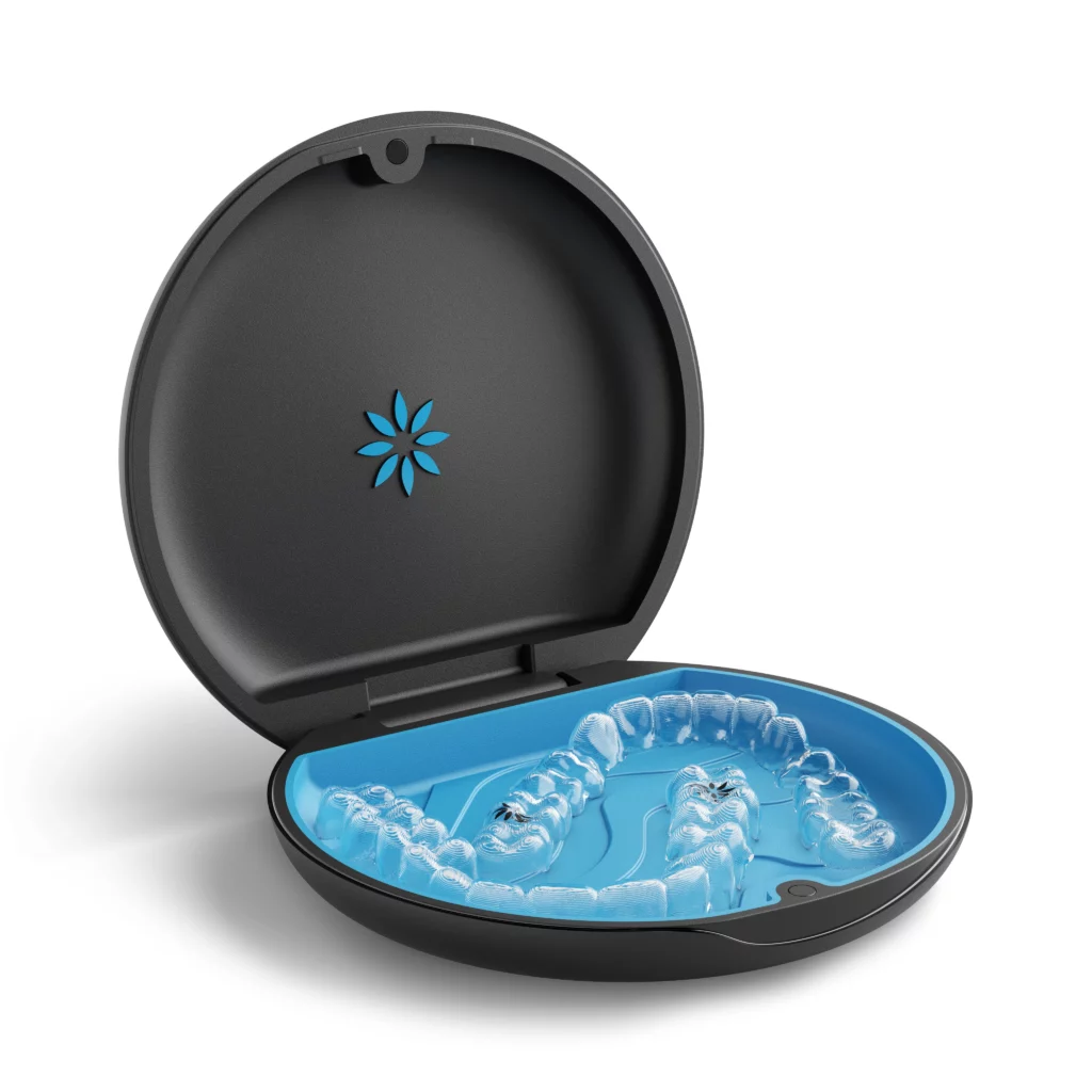 invisalign product aligners case in black jpeg img75